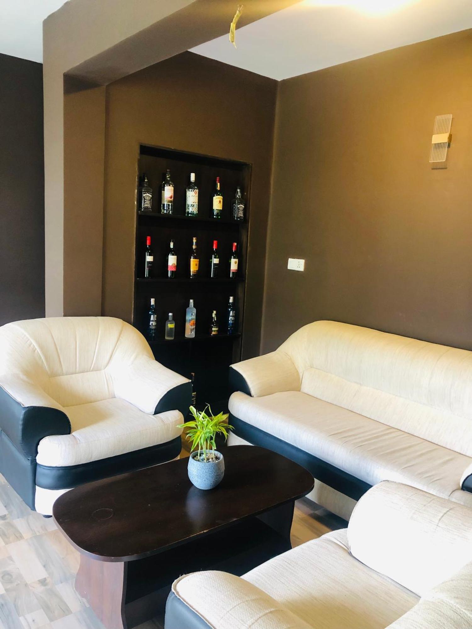 Hotel R21 Nuwara Eliya Zewnętrze zdjęcie